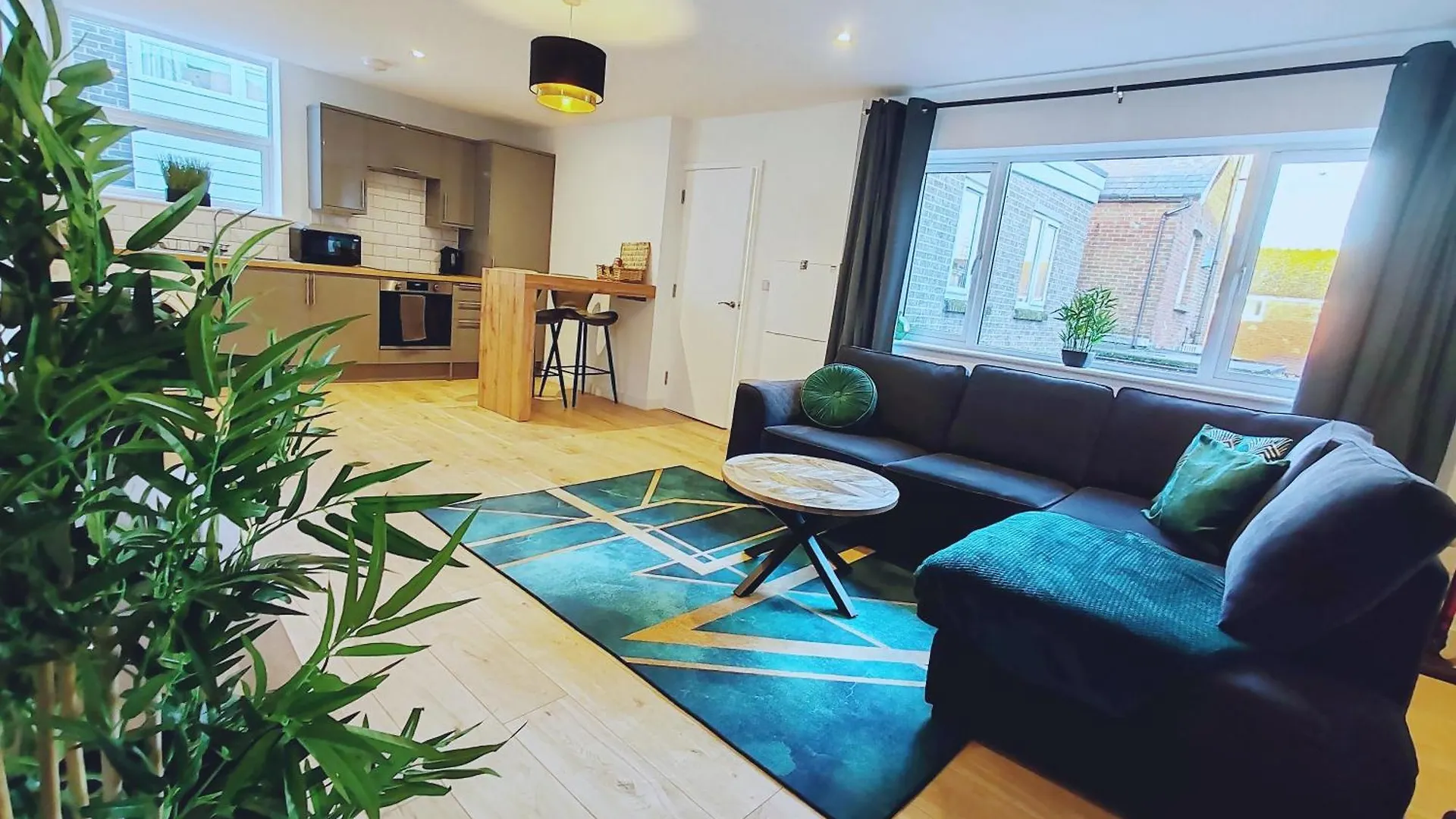 Beautiful Stylish Loft Apartment Perfect Summer Getaway Christchurch Centre
